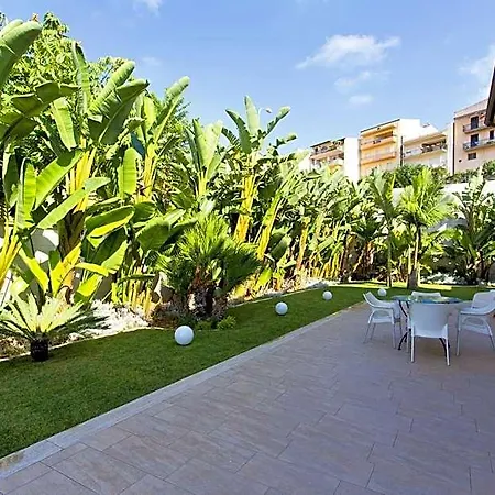 Szálloda Alka Loft & Alcamo